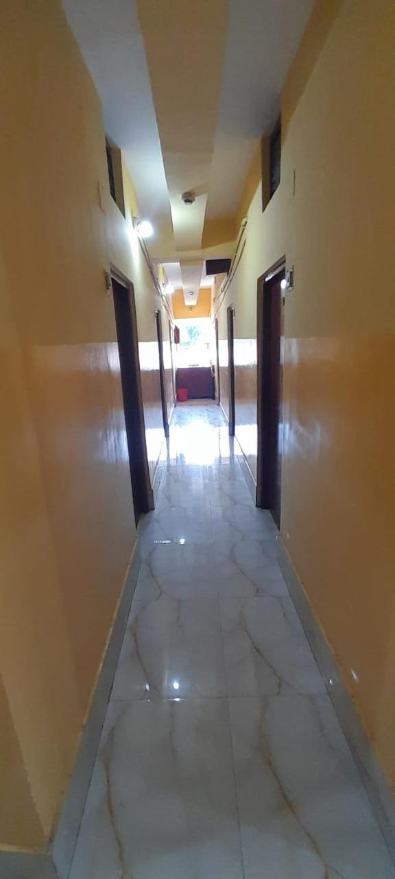 Narendra Niketan Hotel โกลกาตา ภายนอก รูปภาพ